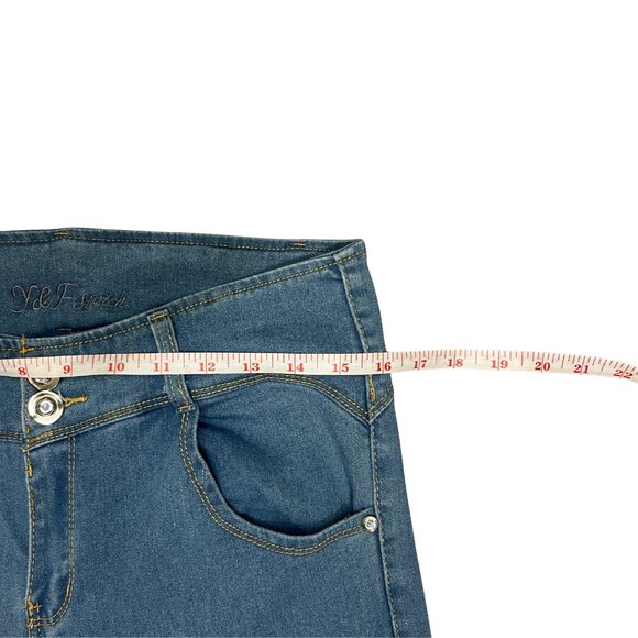 Y&F Stretch Women’s Sz 11/12 High Rise Curvy Fit Jeans Blue Rhinestone Buttons - Picture 5 of 16